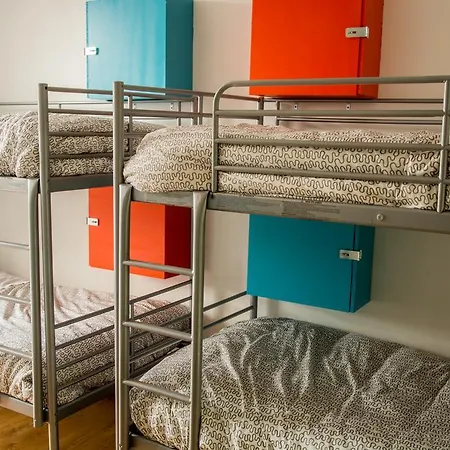 Wicked Hostels - Calgary-2